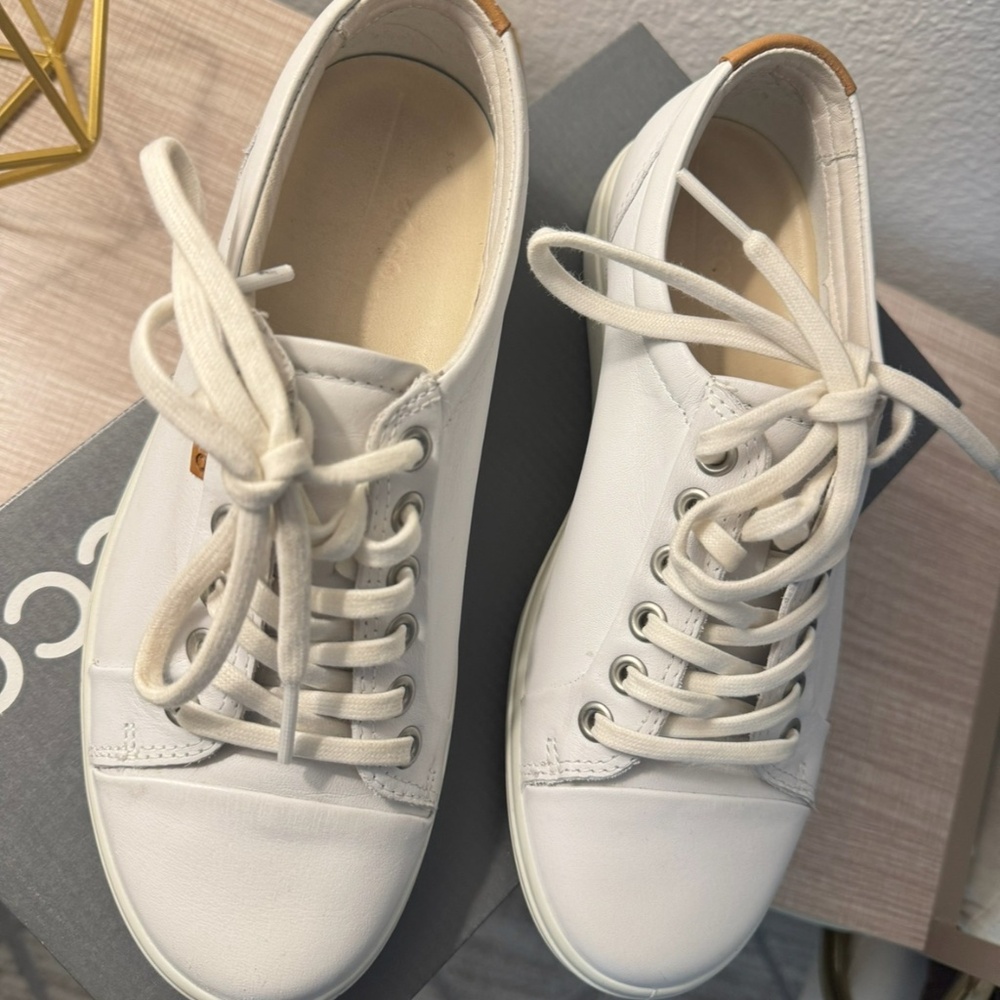 Women’s ECCO soft 7 sneakers